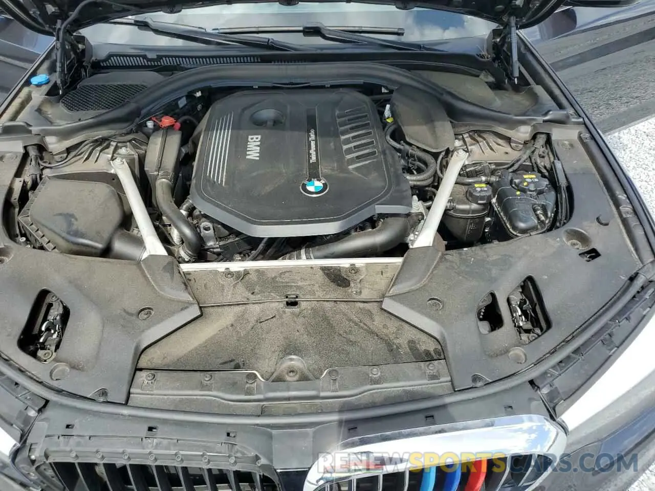 11 Photograph of a damaged car WBAJE5C59KWW22328 BMW 5 SERIES 2019