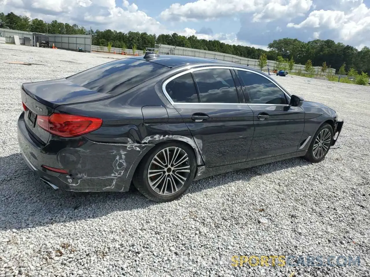 3 Photograph of a damaged car WBAJE5C59KWW22328 BMW 5 SERIES 2019