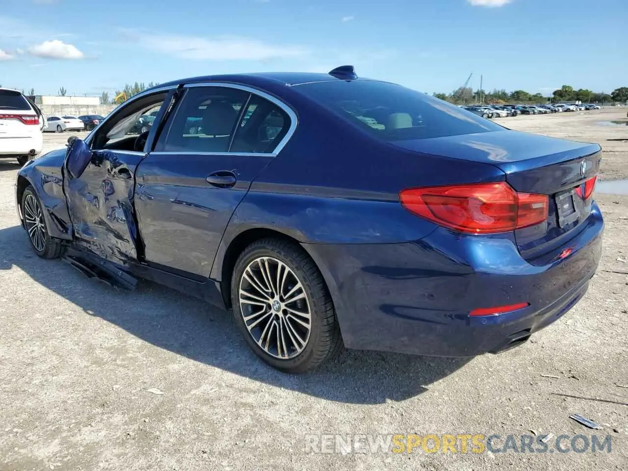 2 Photograph of a damaged car WBAJE5C5XKBM76738 BMW 5 SERIES 2019