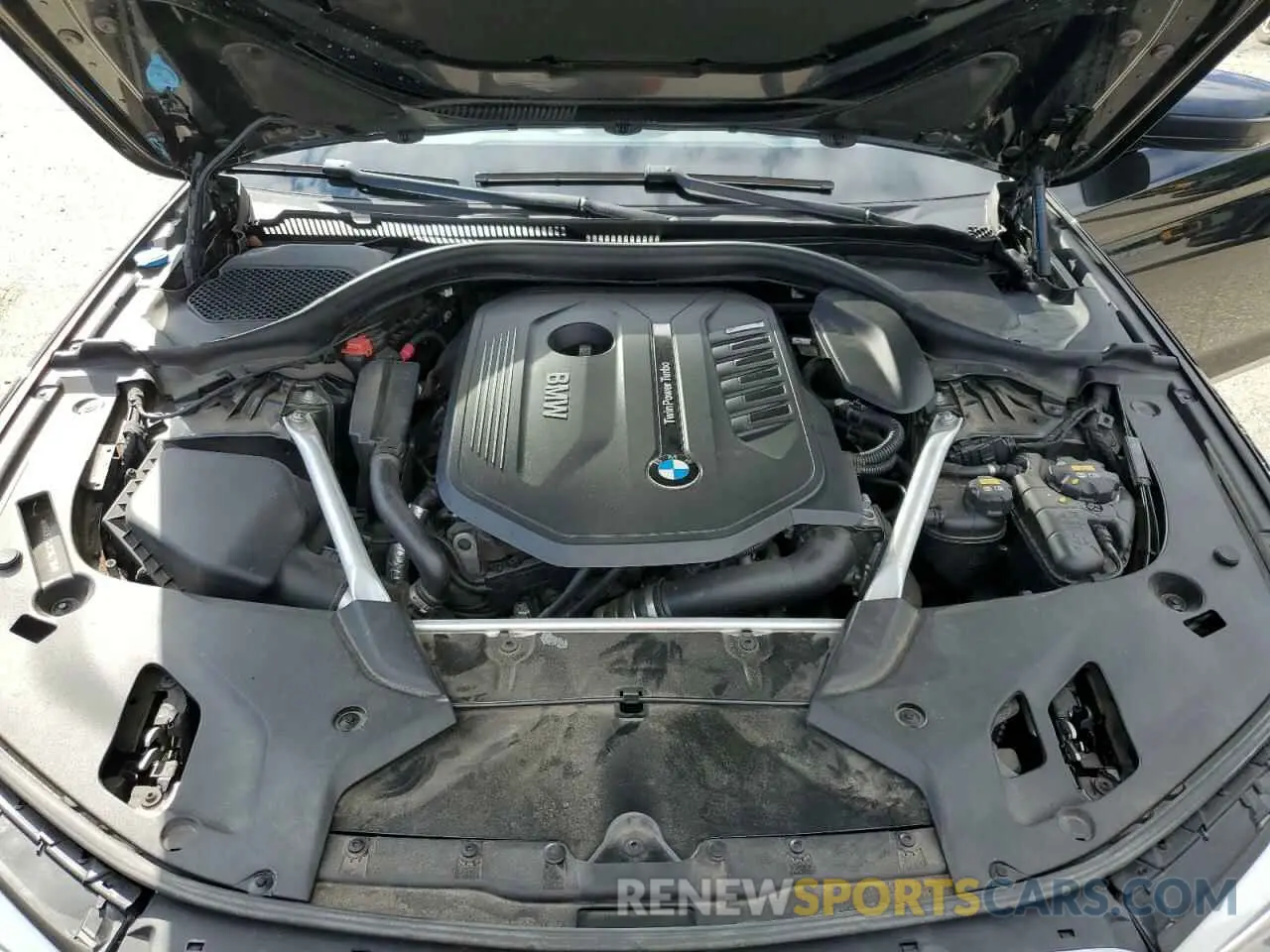 11 Photograph of a damaged car WBAJE7C50KG893185 BMW 5 SERIES 2019