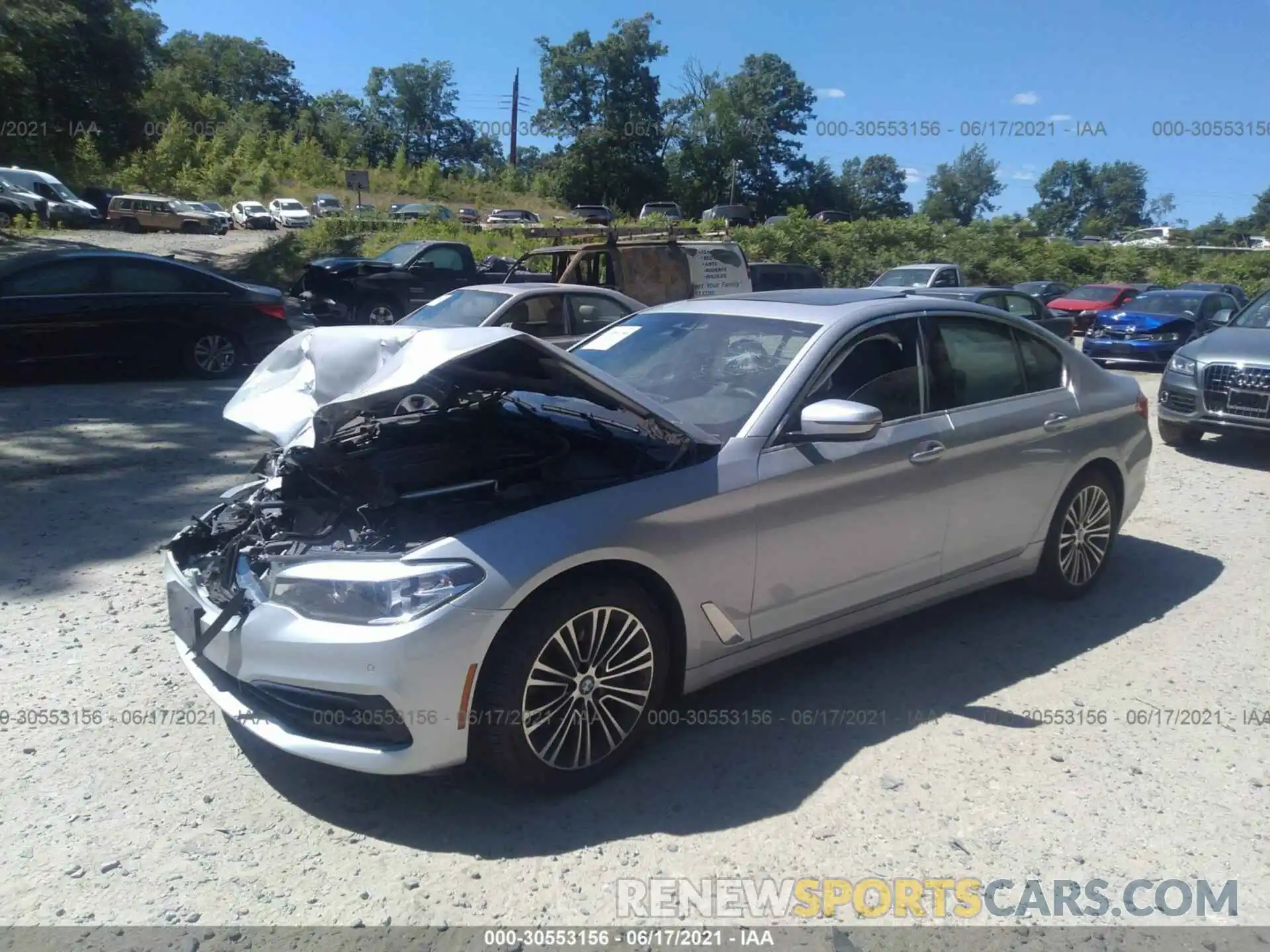 2 Photograph of a damaged car WBAJE7C50KWD55689 BMW 5 SERIES 2019