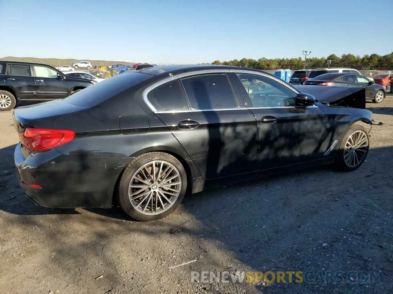 3 Photograph of a damaged car WBAJE7C50KWW40163 BMW 5 SERIES 2019