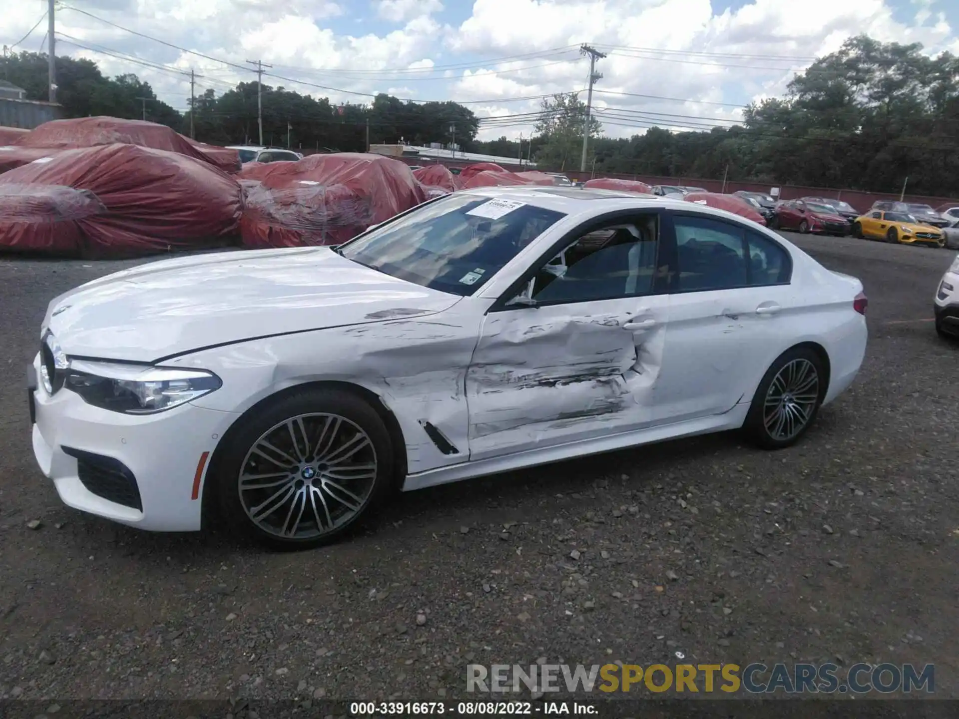 2 Photograph of a damaged car WBAJE7C51KG893115 BMW 5 SERIES 2019