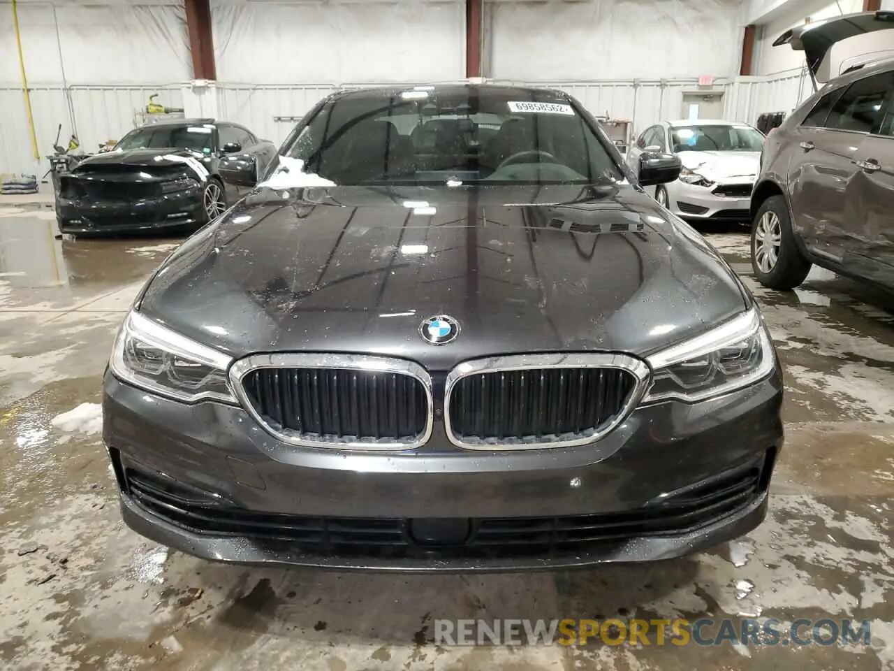 5 Photograph of a damaged car WBAJE7C51KWW05146 BMW 5 SERIES 2019