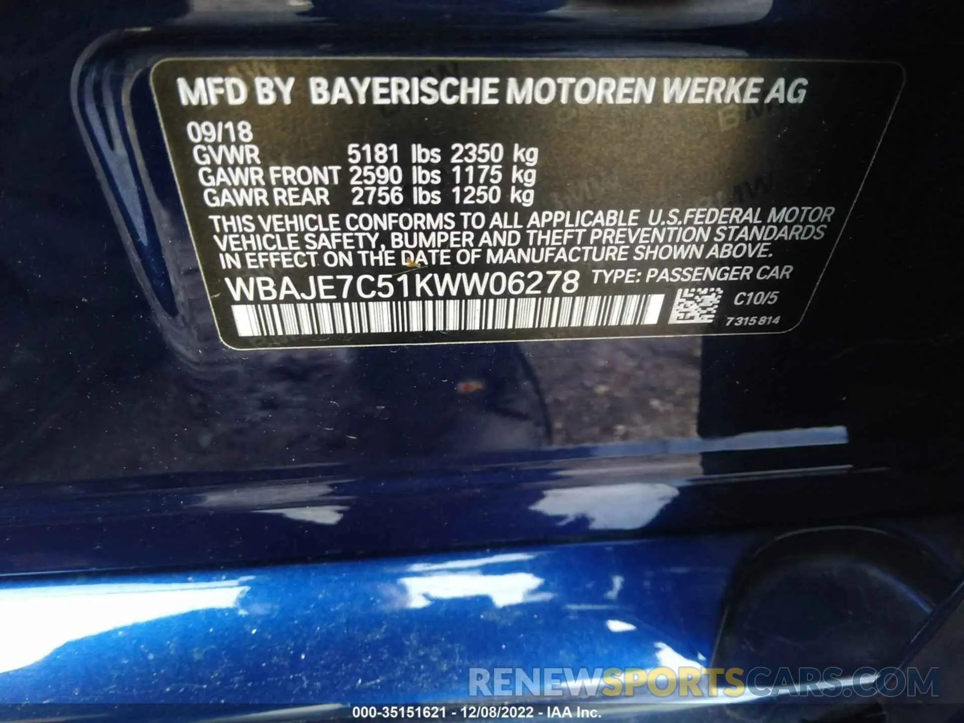9 Photograph of a damaged car WBAJE7C51KWW06278 BMW 5 SERIES 2019