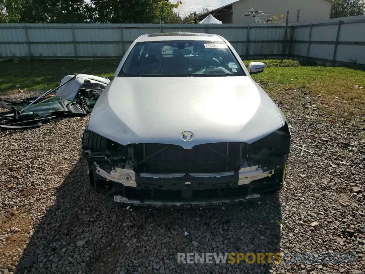 5 Photograph of a damaged car WBAJE7C52KWW14972 BMW 5 SERIES 2019