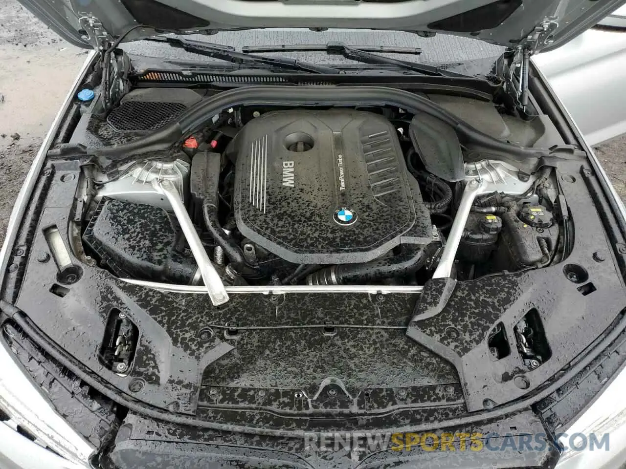 11 Photograph of a damaged car WBAJE7C53KWD55783 BMW 5 SERIES 2019