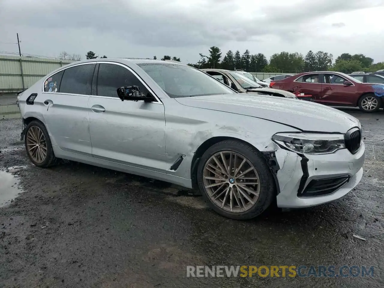 4 Photograph of a damaged car WBAJE7C53KWD55783 BMW 5 SERIES 2019