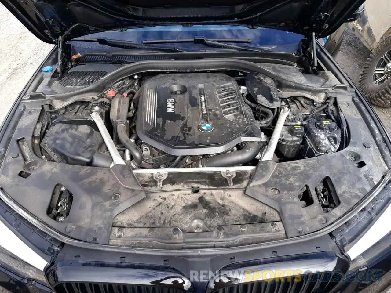 11 Photograph of a damaged car WBAJE7C53KWW12163 BMW 5 SERIES 2019