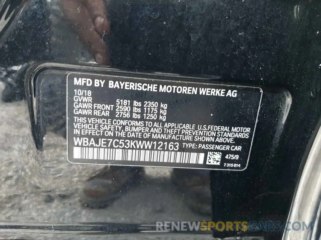 12 Photograph of a damaged car WBAJE7C53KWW12163 BMW 5 SERIES 2019