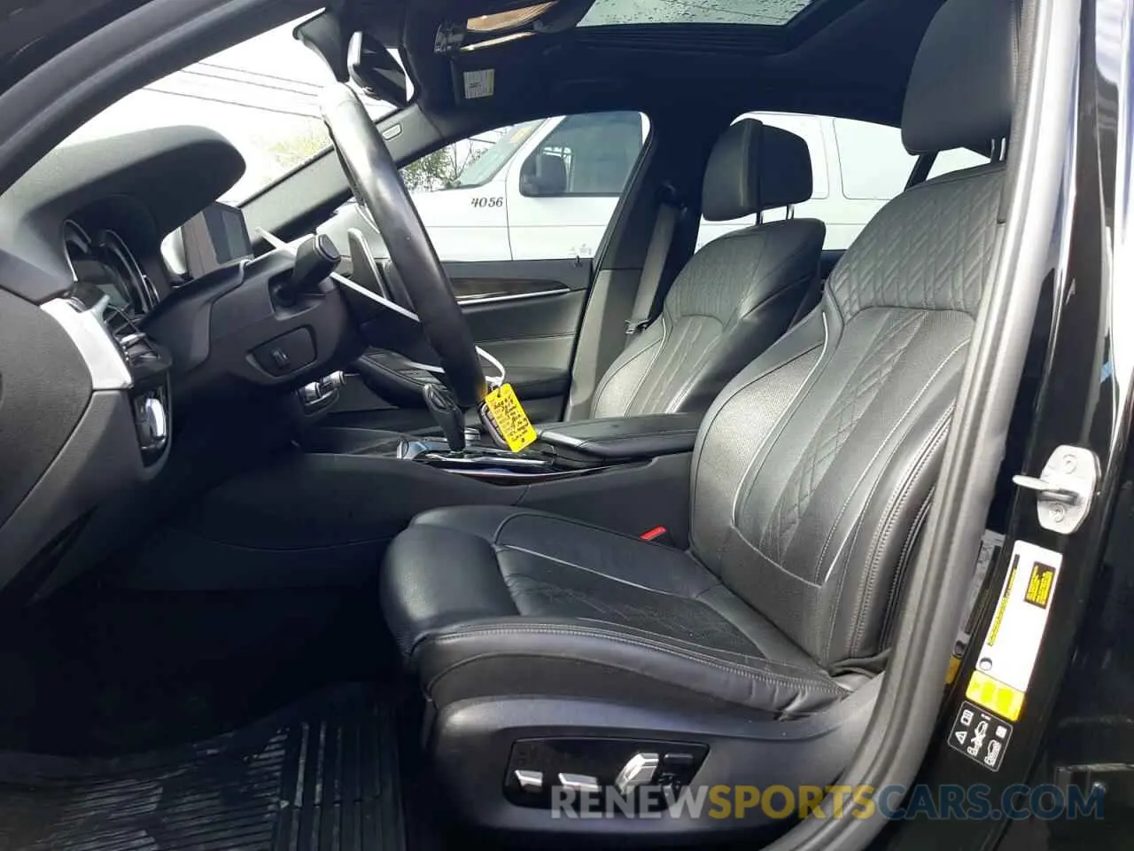 7 Photograph of a damaged car WBAJE7C53KWW12163 BMW 5 SERIES 2019