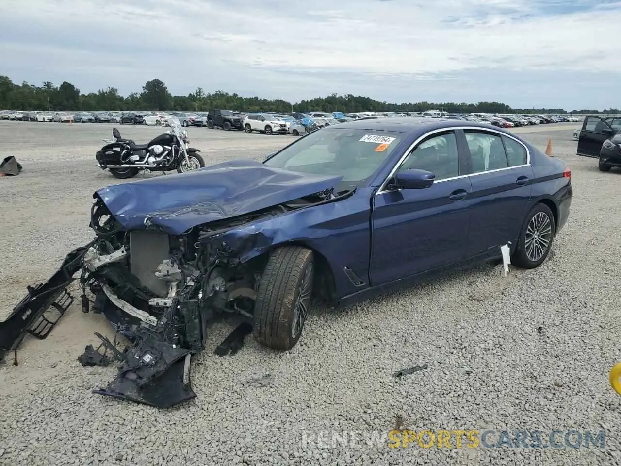 1 Photograph of a damaged car WBAJE7C54KWD53914 BMW 5 SERIES 2019