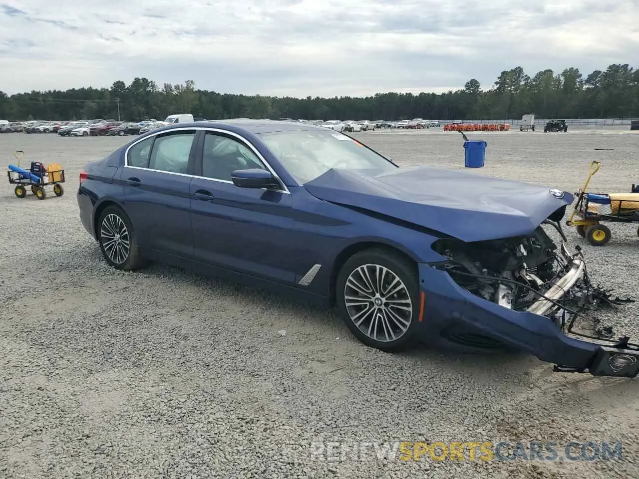 4 Photograph of a damaged car WBAJE7C54KWD53914 BMW 5 SERIES 2019