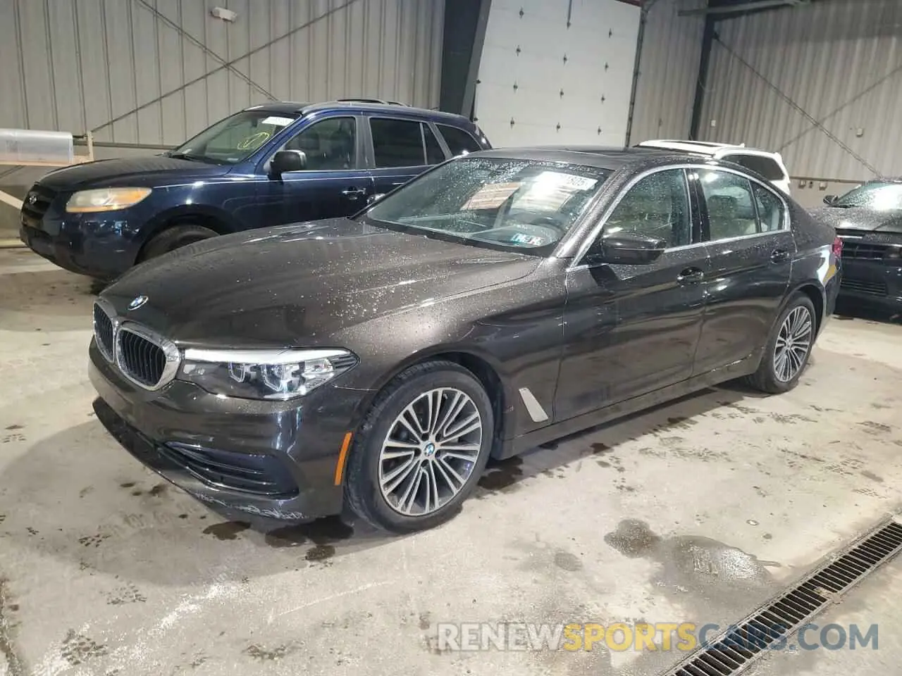 1 Photograph of a damaged car WBAJE7C54KWD55016 BMW 5 SERIES 2019