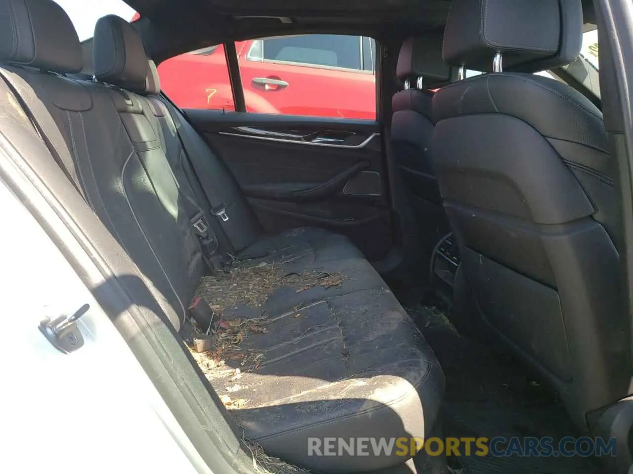 6 Photograph of a damaged car WBAJE7C54KWW13693 BMW 5 SERIES 2019
