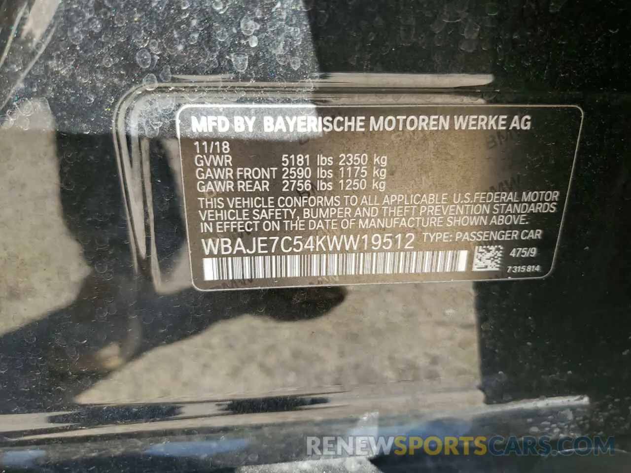 12 Photograph of a damaged car WBAJE7C54KWW19512 BMW 5 SERIES 2019