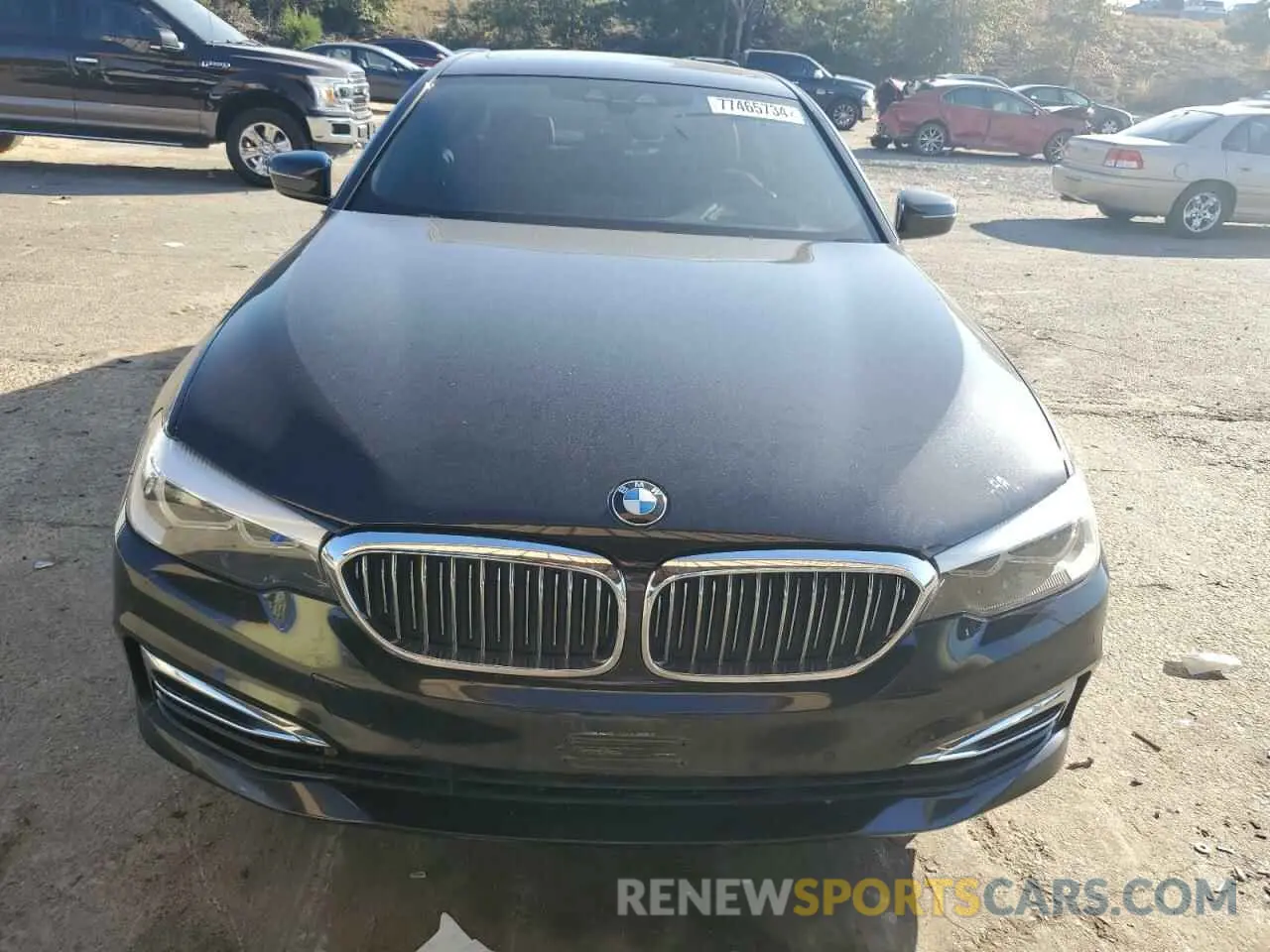 5 Photograph of a damaged car WBAJE7C54KWW19512 BMW 5 SERIES 2019