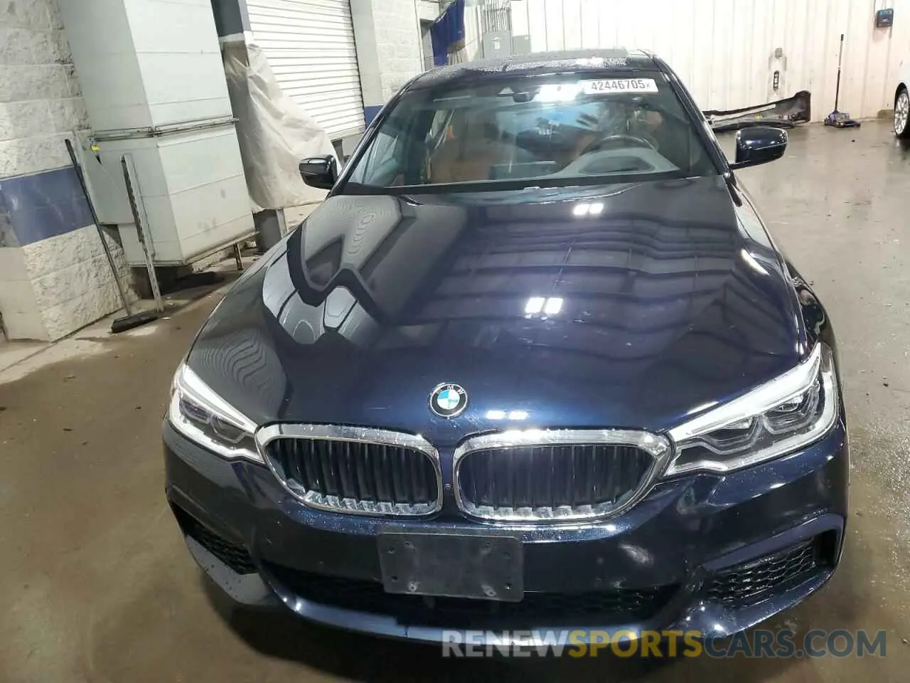 5 Photograph of a damaged car WBAJE7C55KG892940 BMW 5 SERIES 2019