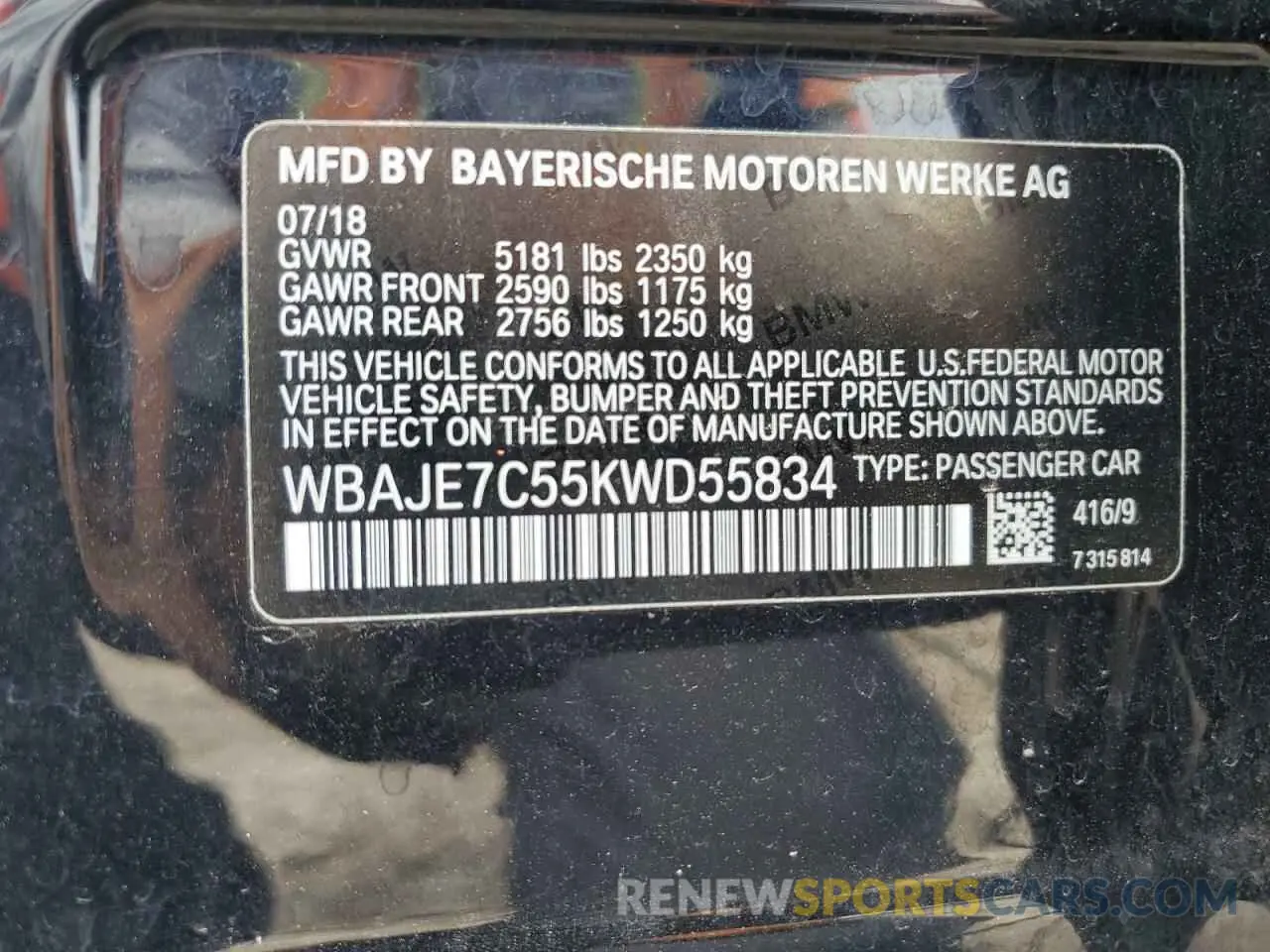 13 Photograph of a damaged car WBAJE7C55KWD55834 BMW 5 SERIES 2019