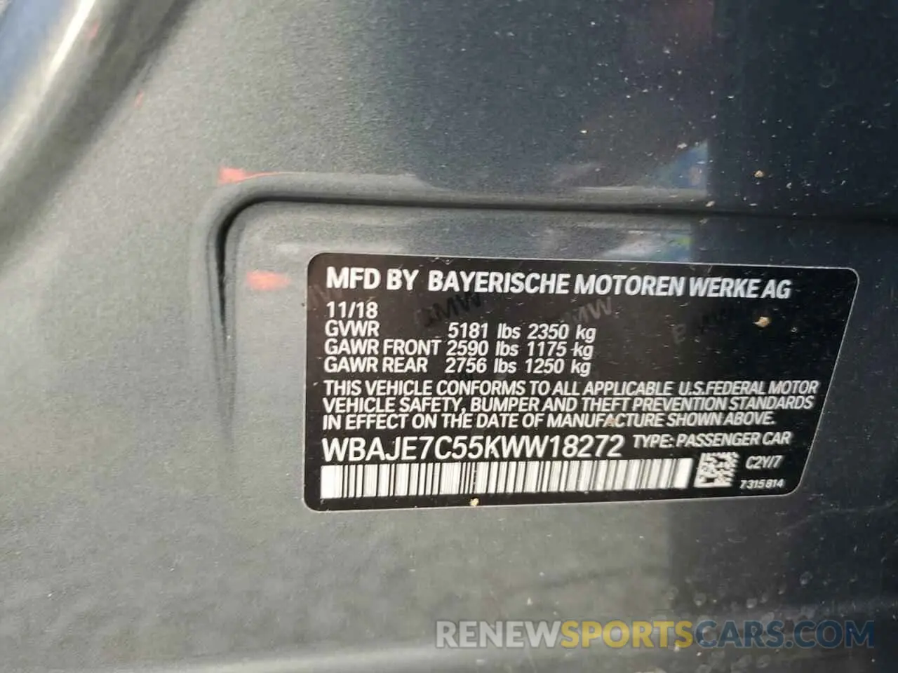 12 Photograph of a damaged car WBAJE7C55KWW18272 BMW 5 SERIES 2019