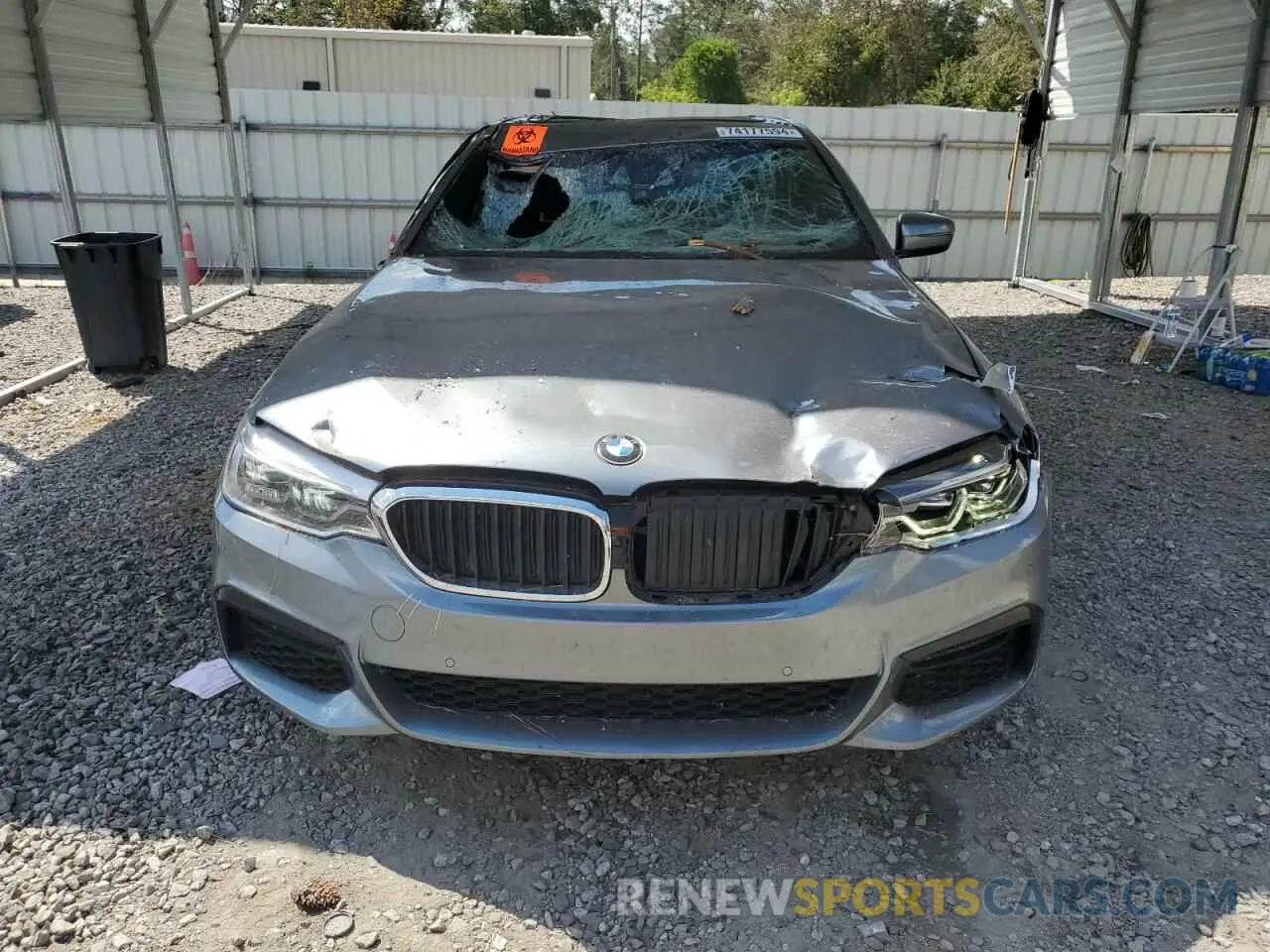 5 Photograph of a damaged car WBAJE7C55KWW18272 BMW 5 SERIES 2019