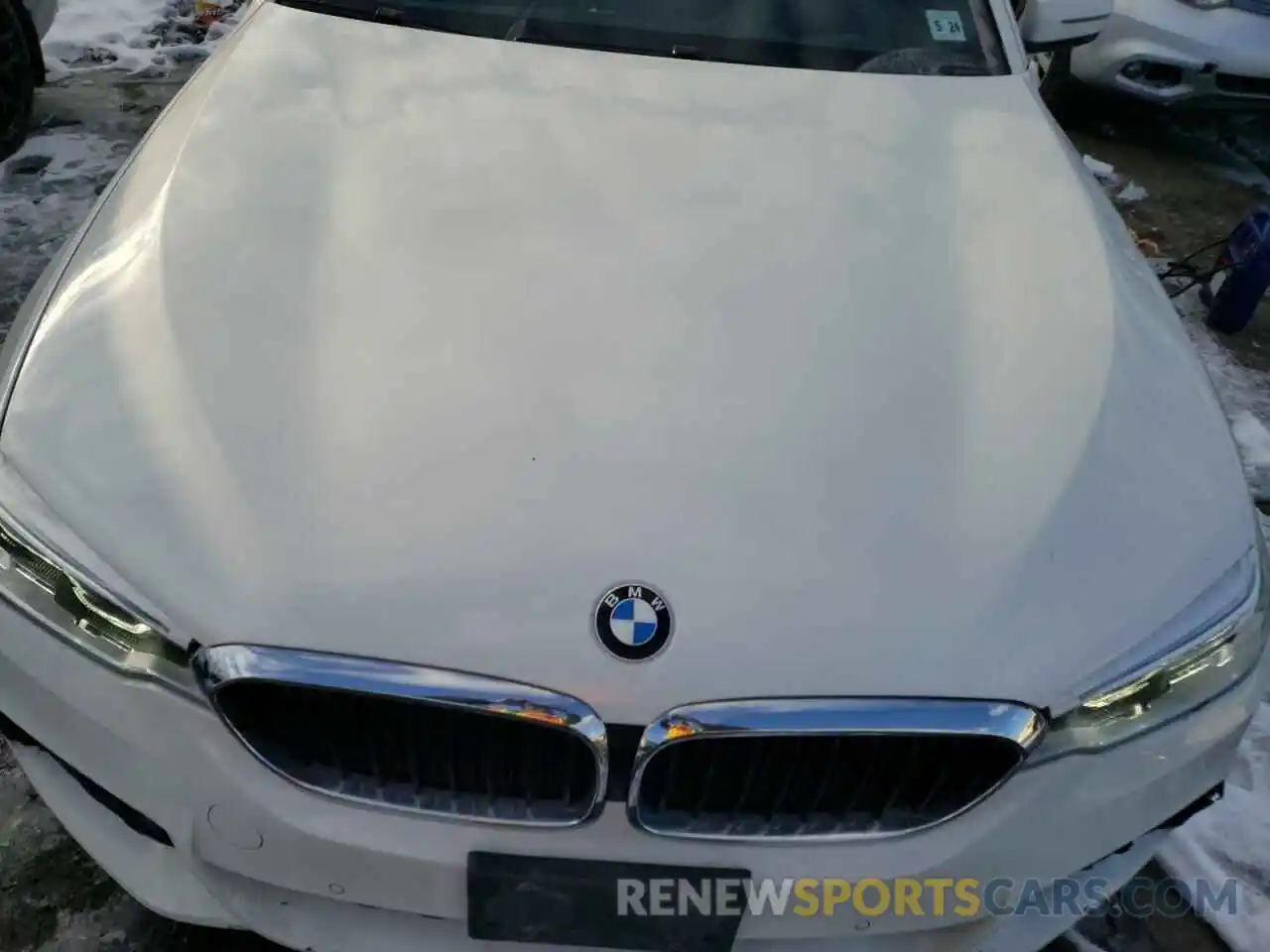 7 Photograph of a damaged car WBAJE7C55KWW43298 BMW 5 SERIES 2019