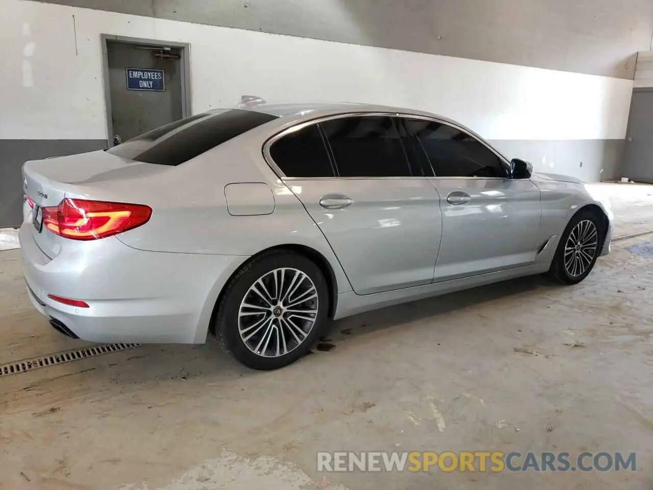 3 Photograph of a damaged car WBAJE7C55KWW45150 BMW 5 SERIES 2019