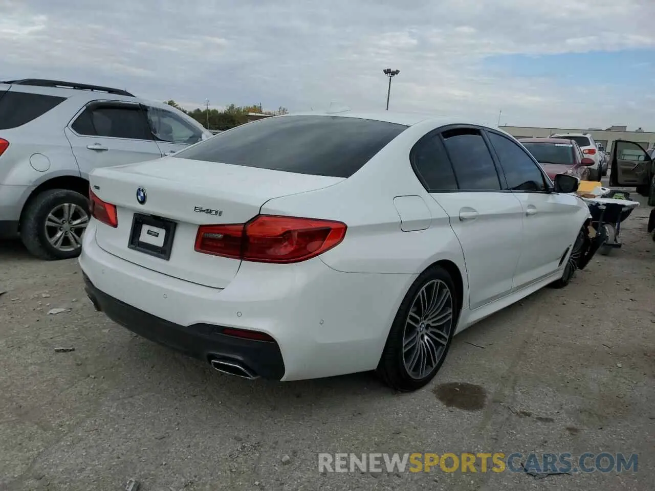 4 Photograph of a damaged car WBAJE7C56KG892753 BMW 5 SERIES 2019
