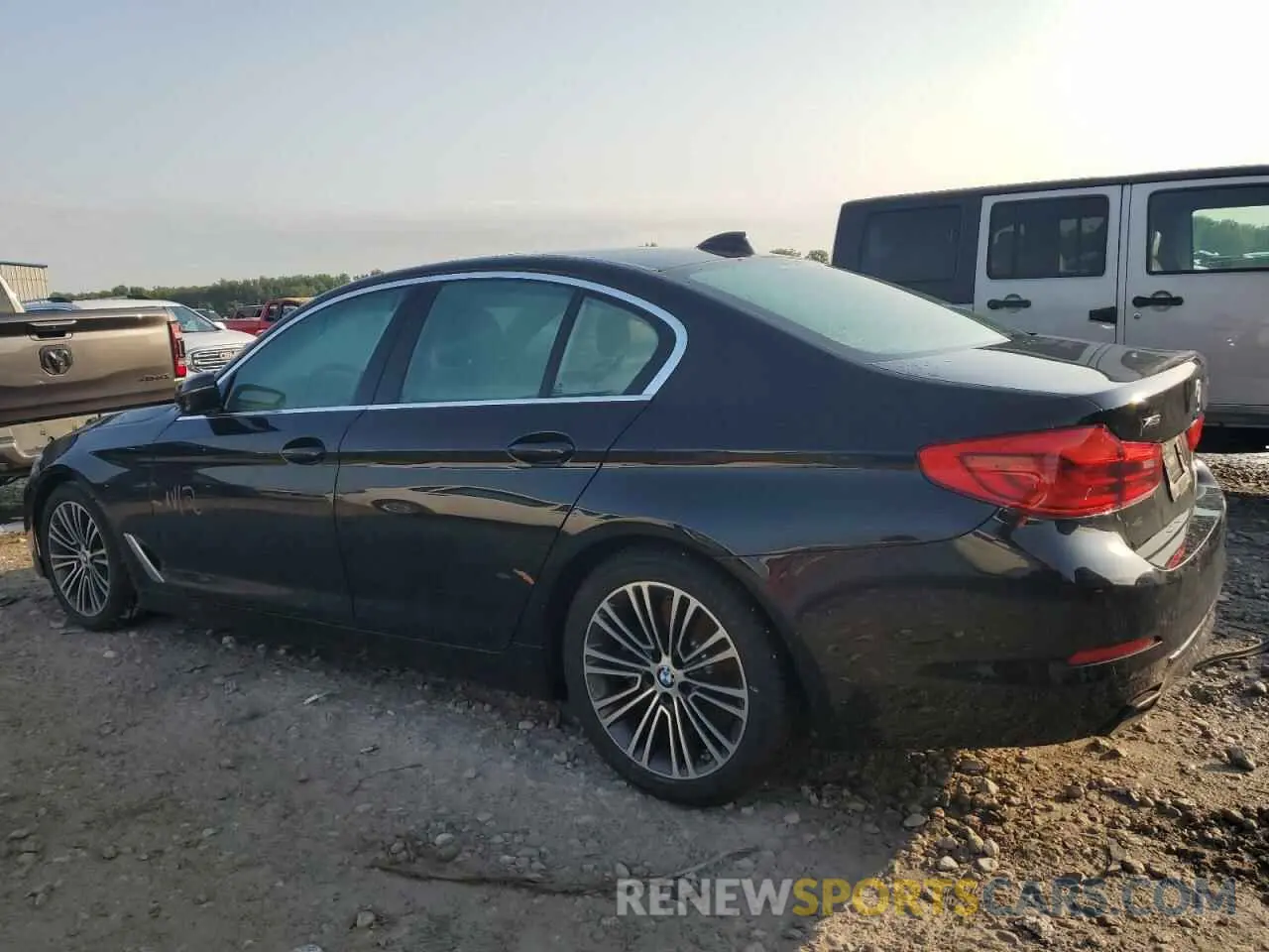 2 Photograph of a damaged car WBAJE7C56KWW44086 BMW 5 SERIES 2019