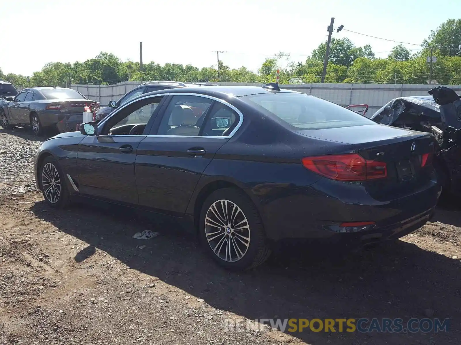 3 Photograph of a damaged car WBAJE7C57KWD53986 BMW 5 SERIES 2019