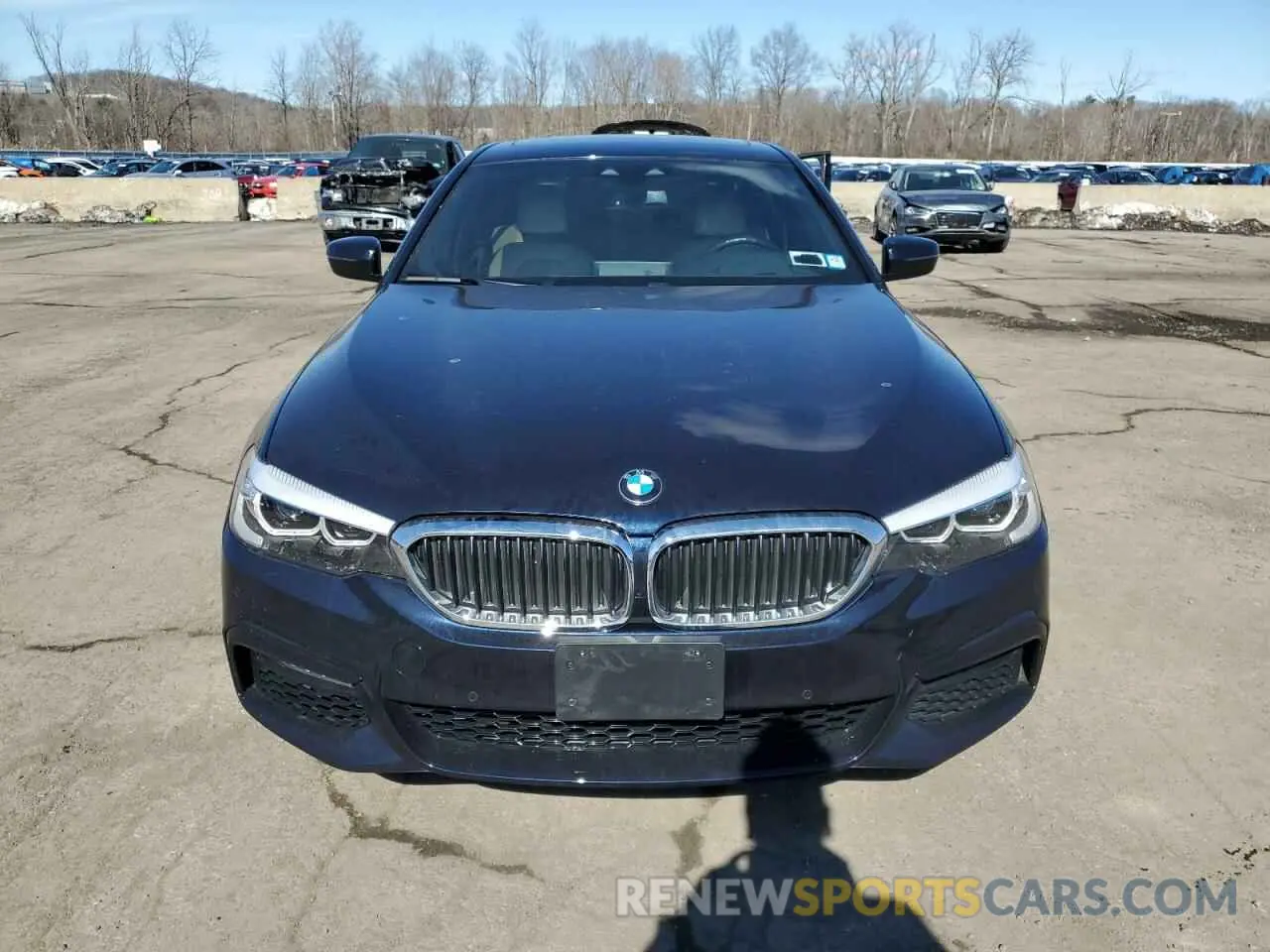 5 Photograph of a damaged car WBAJE7C57KWW20203 BMW 5 SERIES 2019