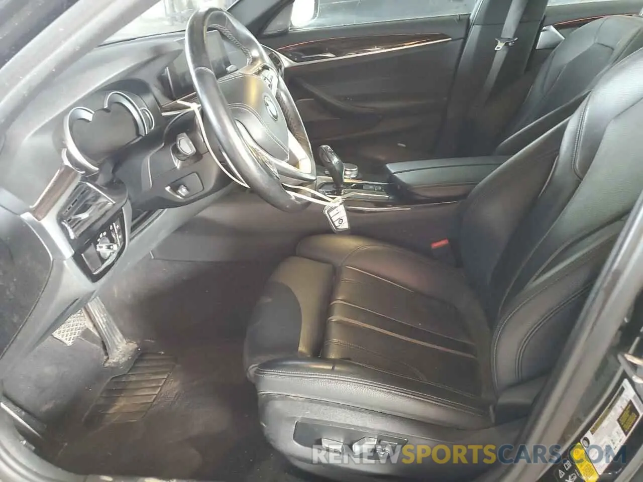 7 Photograph of a damaged car WBAJE7C59KWW08196 BMW 5 SERIES 2019