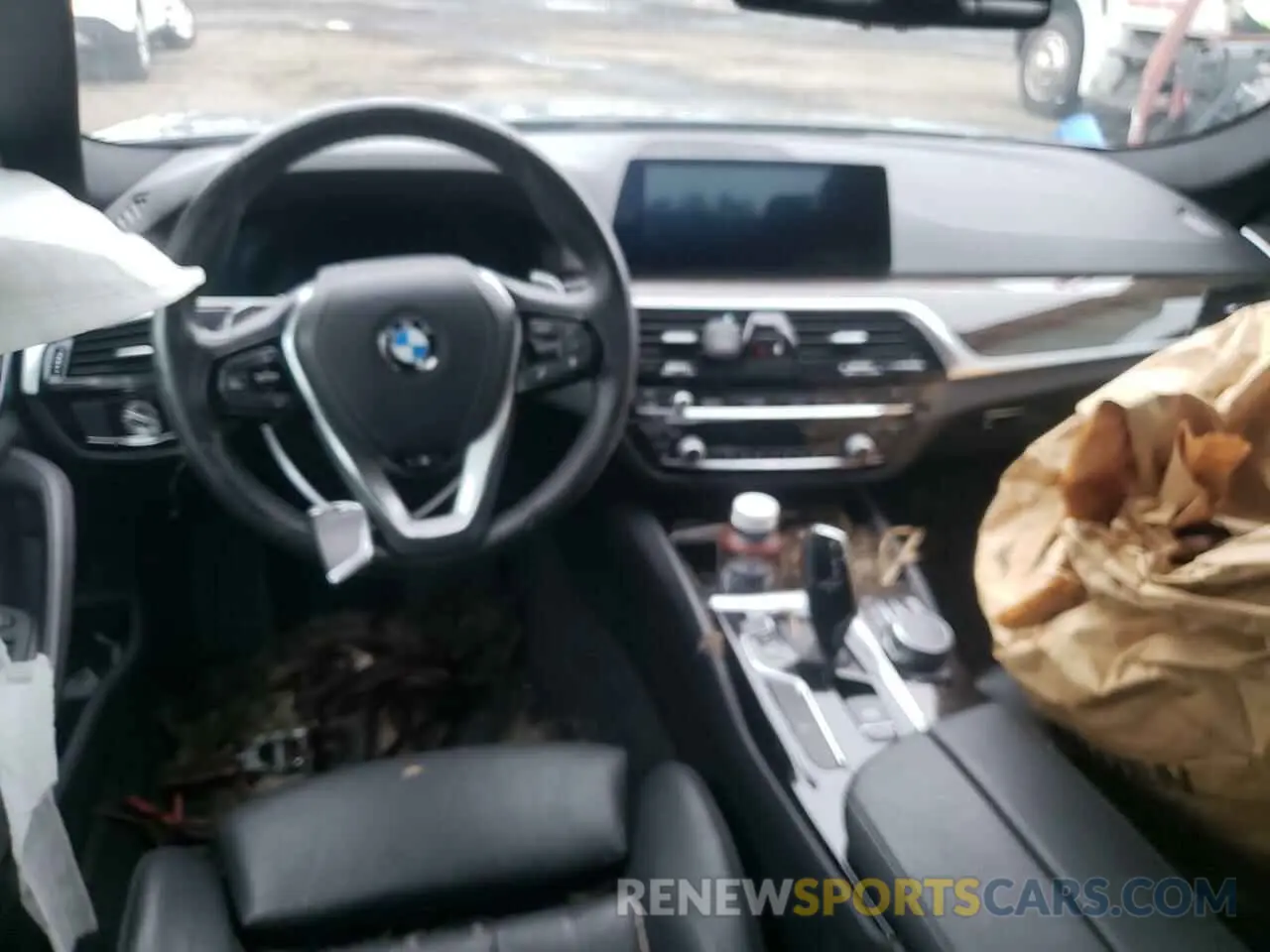 8 Photograph of a damaged car WBAJE7C59KWW10059 BMW 5 SERIES 2019