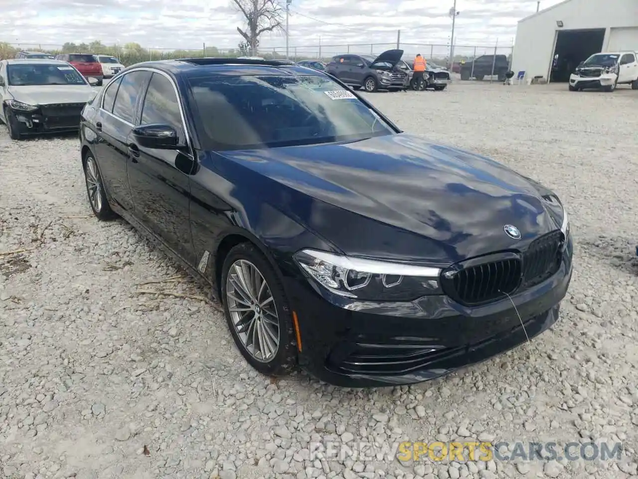 1 Photograph of a damaged car WBAJE7C5XKWD55358 BMW 5 SERIES 2019