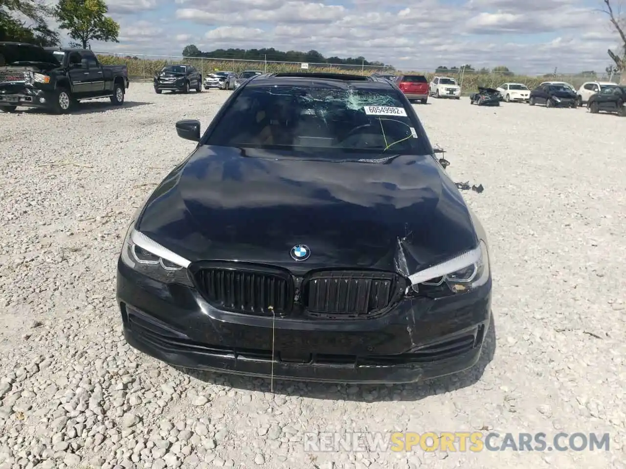 9 Photograph of a damaged car WBAJE7C5XKWD55358 BMW 5 SERIES 2019