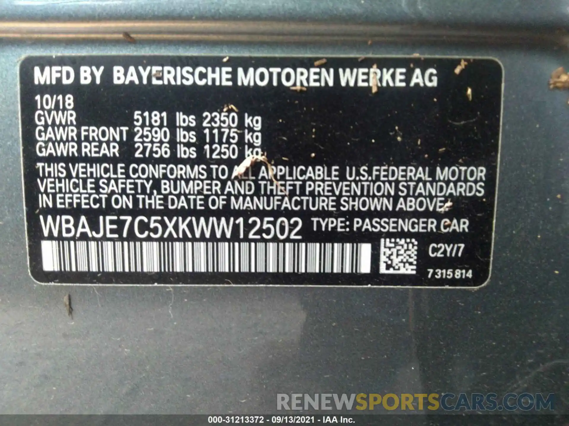 9 Photograph of a damaged car WBAJE7C5XKWW12502 BMW 5 SERIES 2019