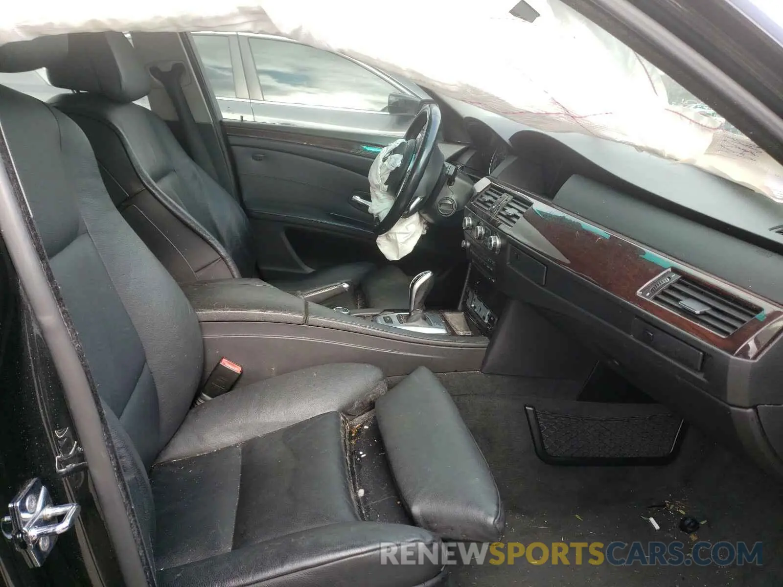 5 Photograph of a damaged car WBANW13599C160372 BMW 5 SERIES 2019
