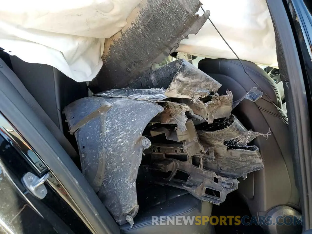 11 Photograph of a damaged car WBAJA9C05LCD74527 BMW 5 SERIES 2020