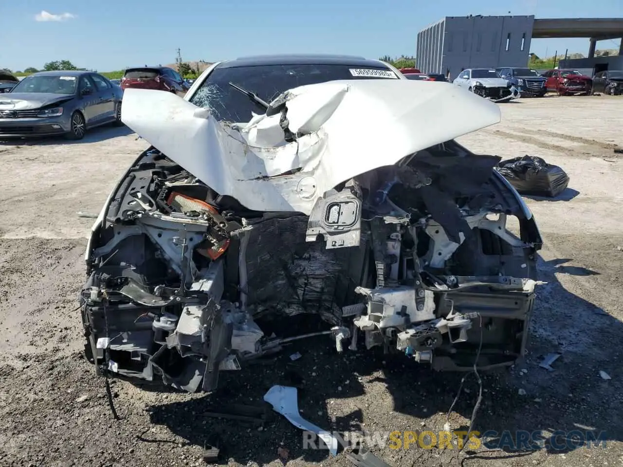 5 Photograph of a damaged car WBAJR3C01LWW68055 BMW 5 SERIES 2020