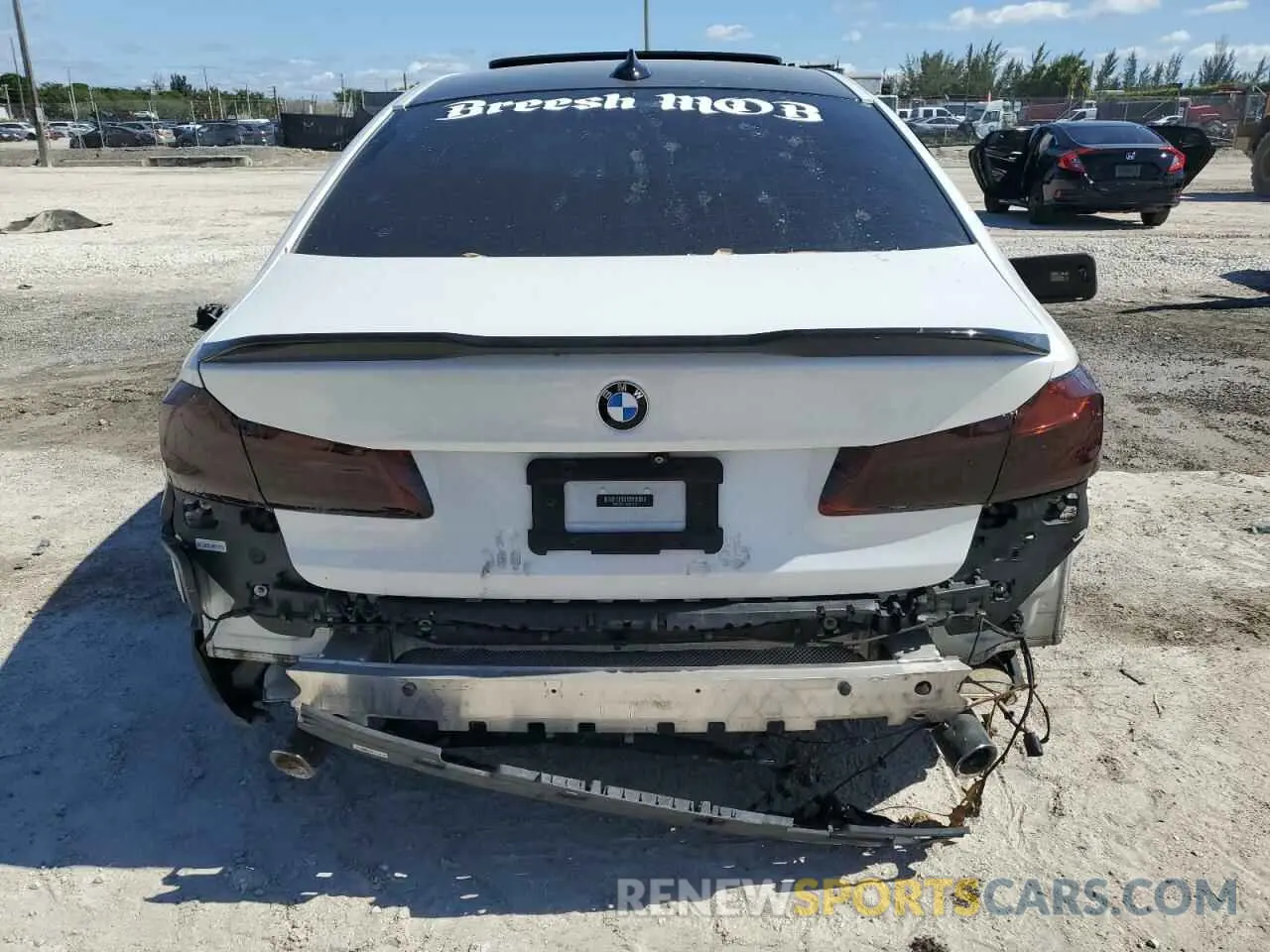 6 Photograph of a damaged car WBAJR3C01LWW68055 BMW 5 SERIES 2020