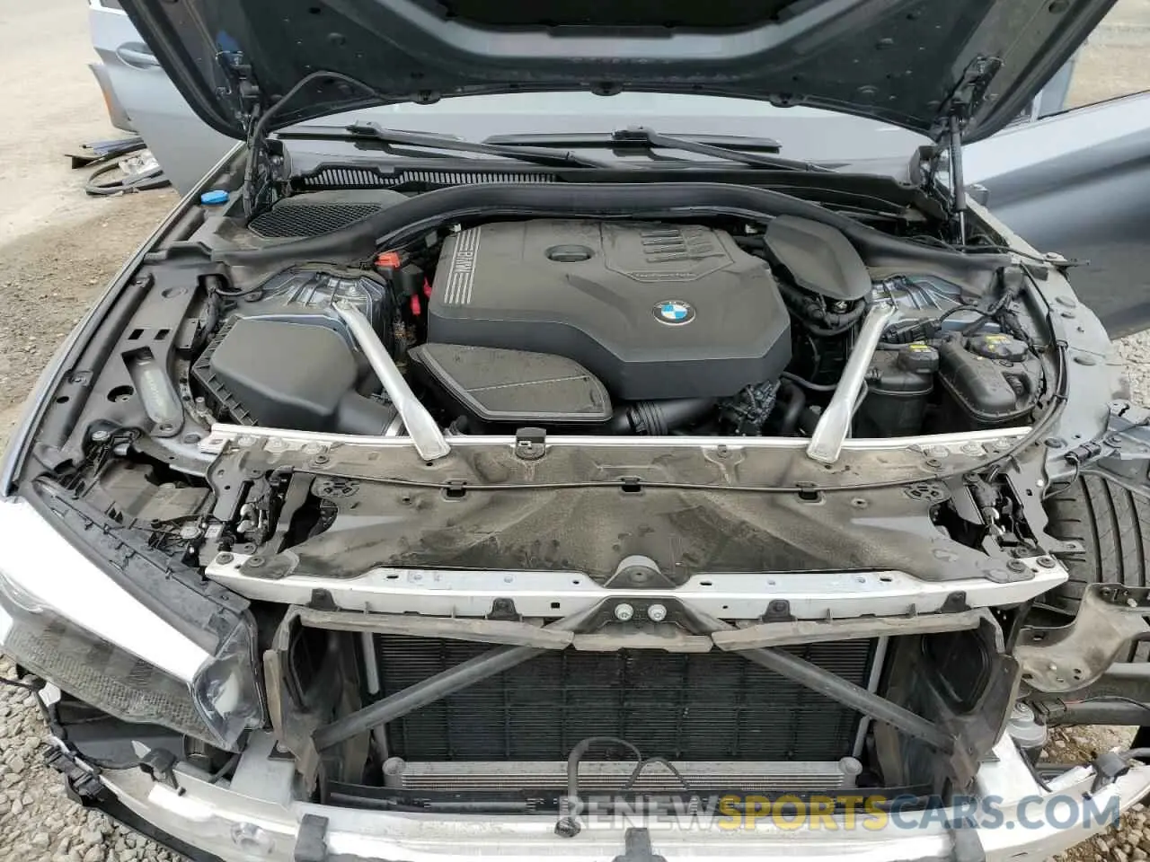 11 Photograph of a damaged car WBAJR3C02LCE55006 BMW 5 SERIES 2020