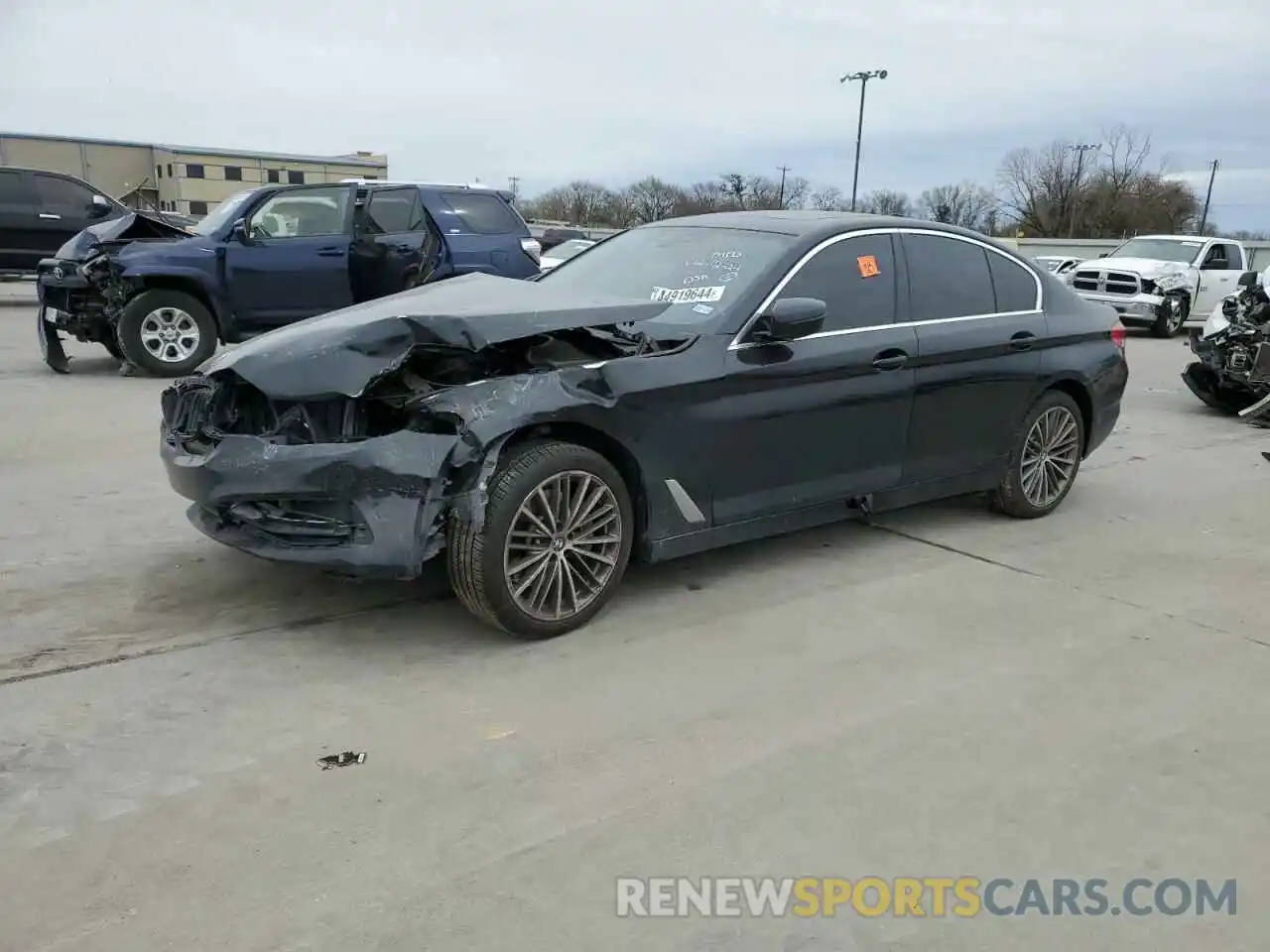 1 Photograph of a damaged car WBAJR3C02LWW68498 BMW 5 SERIES 2020