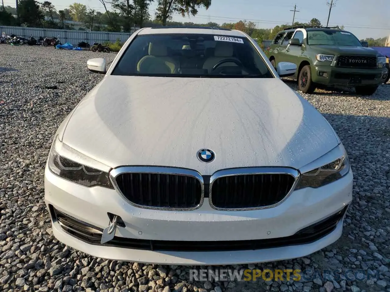 5 Photograph of a damaged car WBAJR3C03LBP95414 BMW 5 SERIES 2020