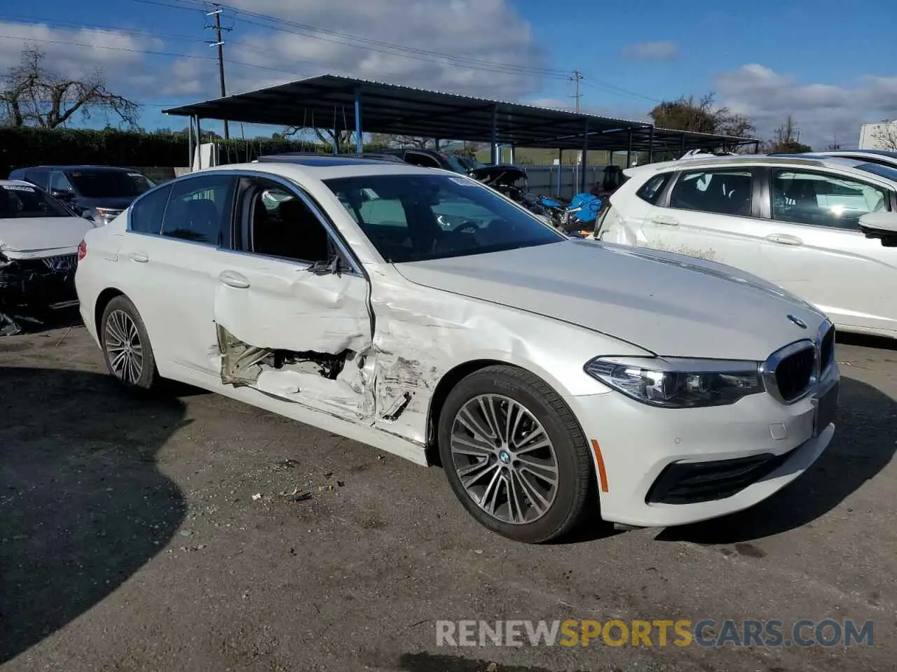 4 Photograph of a damaged car WBAJR3C04LWW53713 BMW 5 SERIES 2020