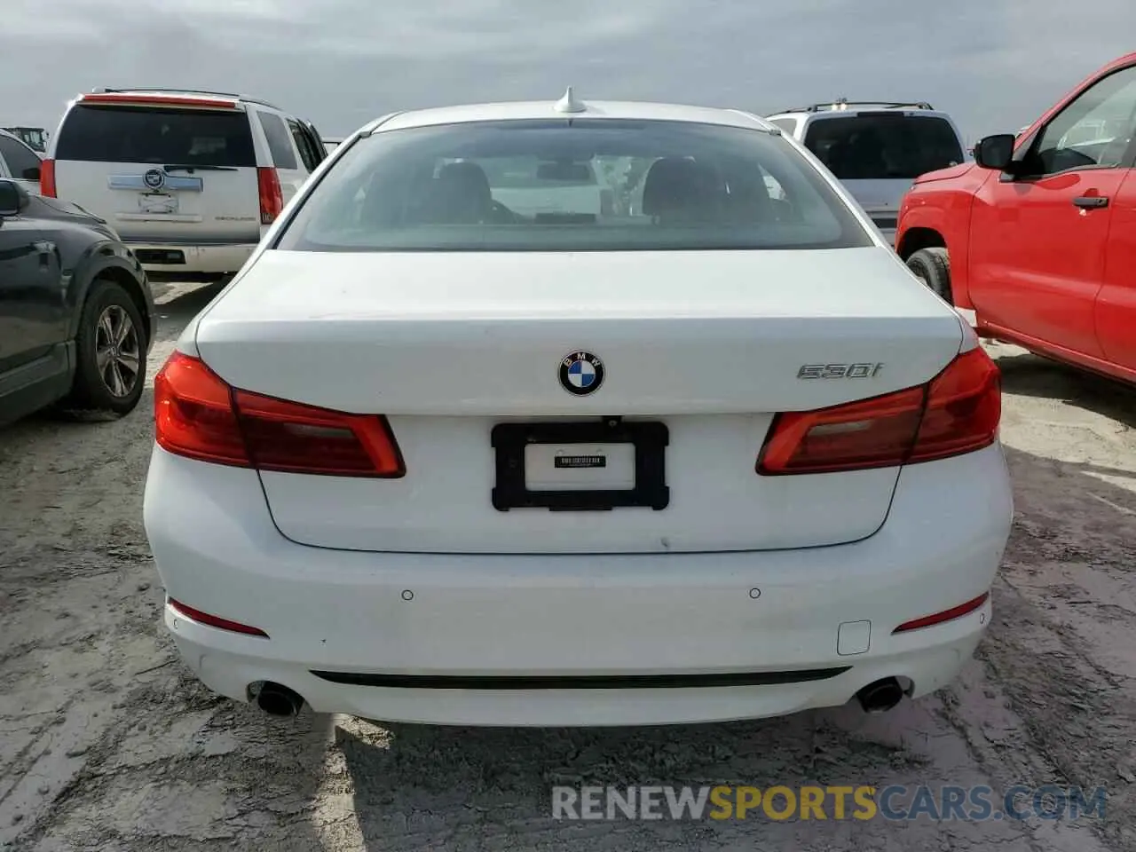 6 Photograph of a damaged car WBAJR3C04LWW58913 BMW 5 SERIES 2020