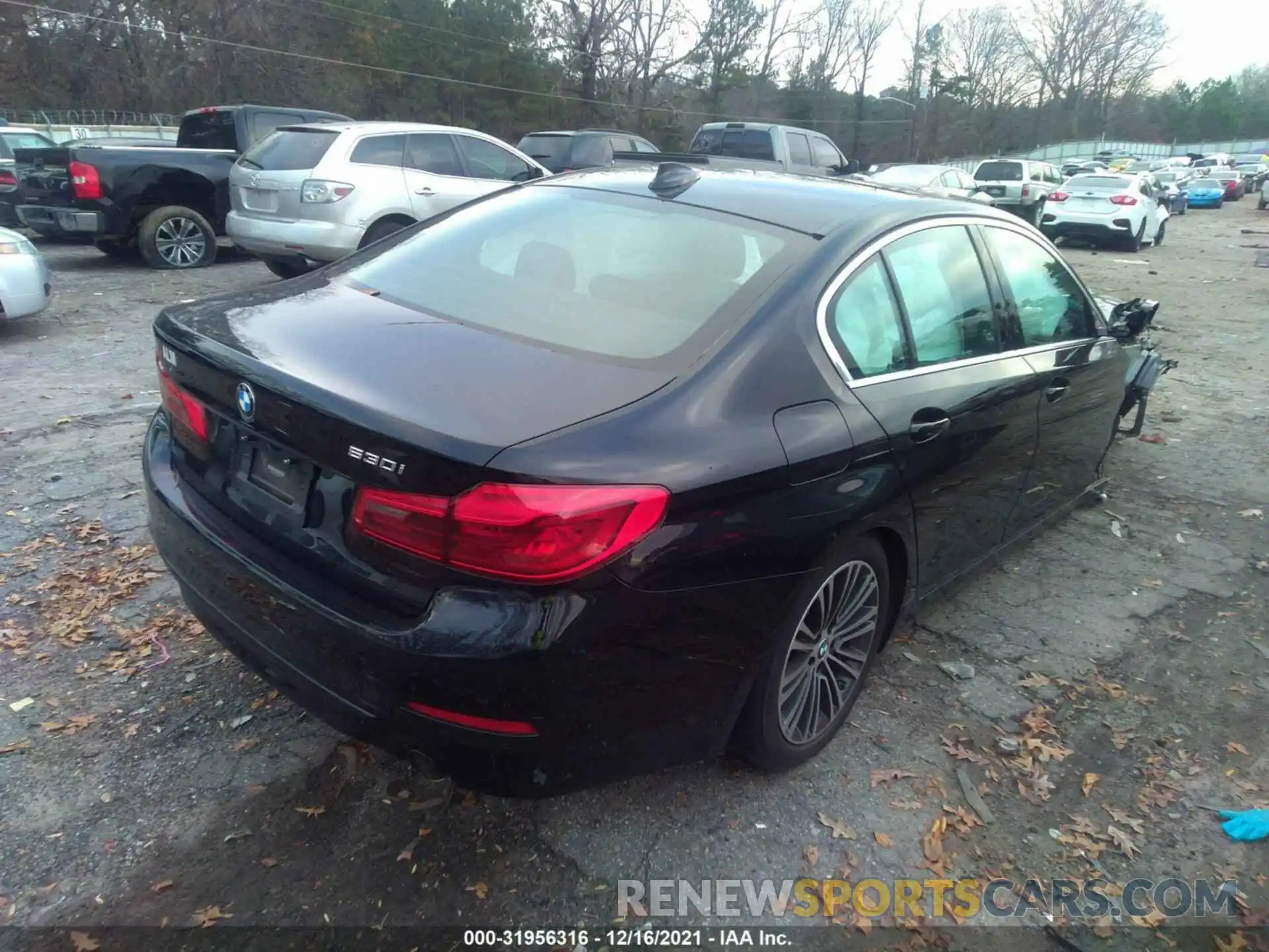 4 Photograph of a damaged car WBAJR3C04LWW58958 BMW 5 SERIES 2020