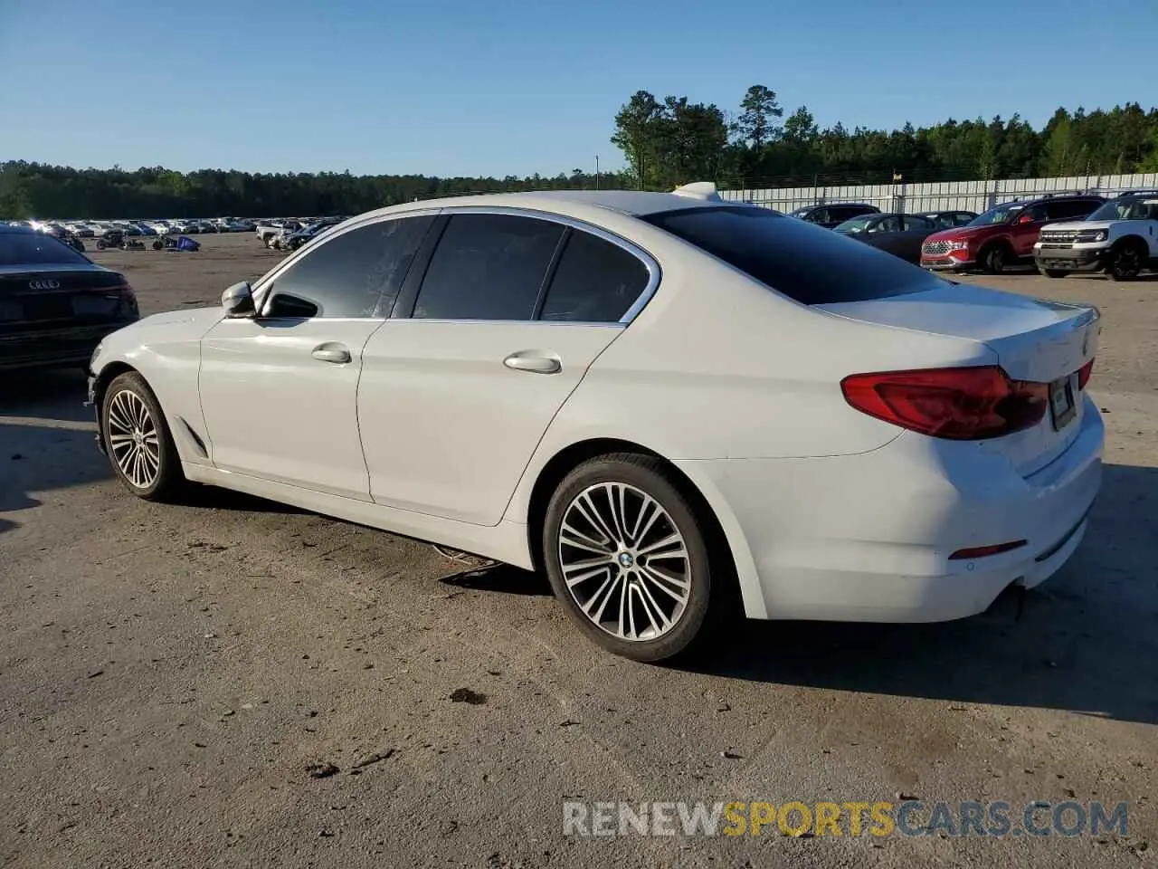 2 Photograph of a damaged car WBAJR3C05LWW64493 BMW 5 SERIES 2020
