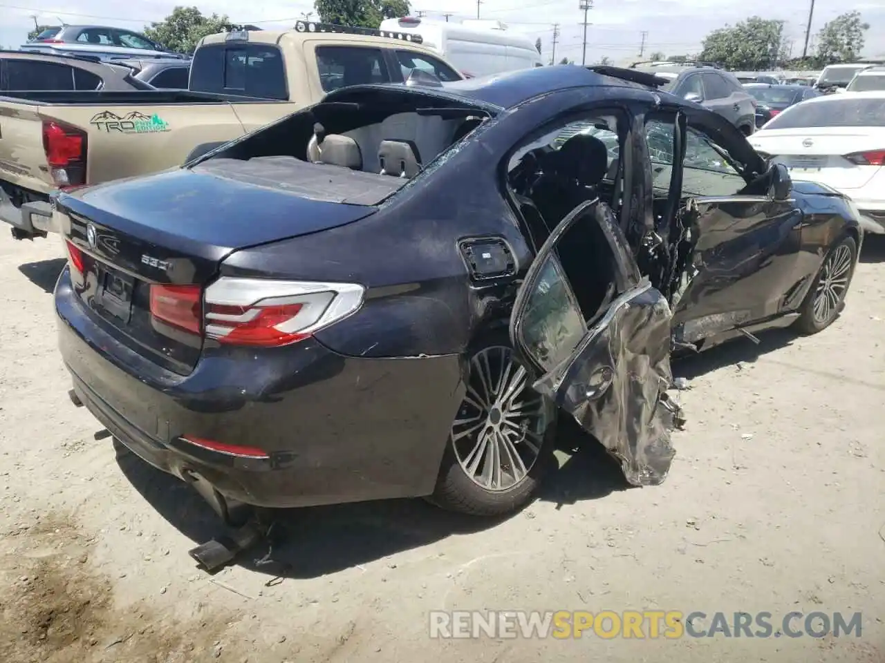 4 Photograph of a damaged car WBAJR3C06LWW81822 BMW 5 SERIES 2020