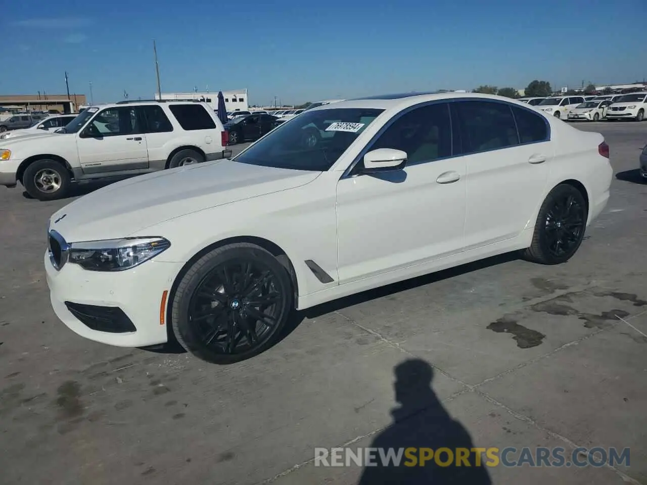 1 Photograph of a damaged car WBAJR3C07LCE46754 BMW 5 SERIES 2020
