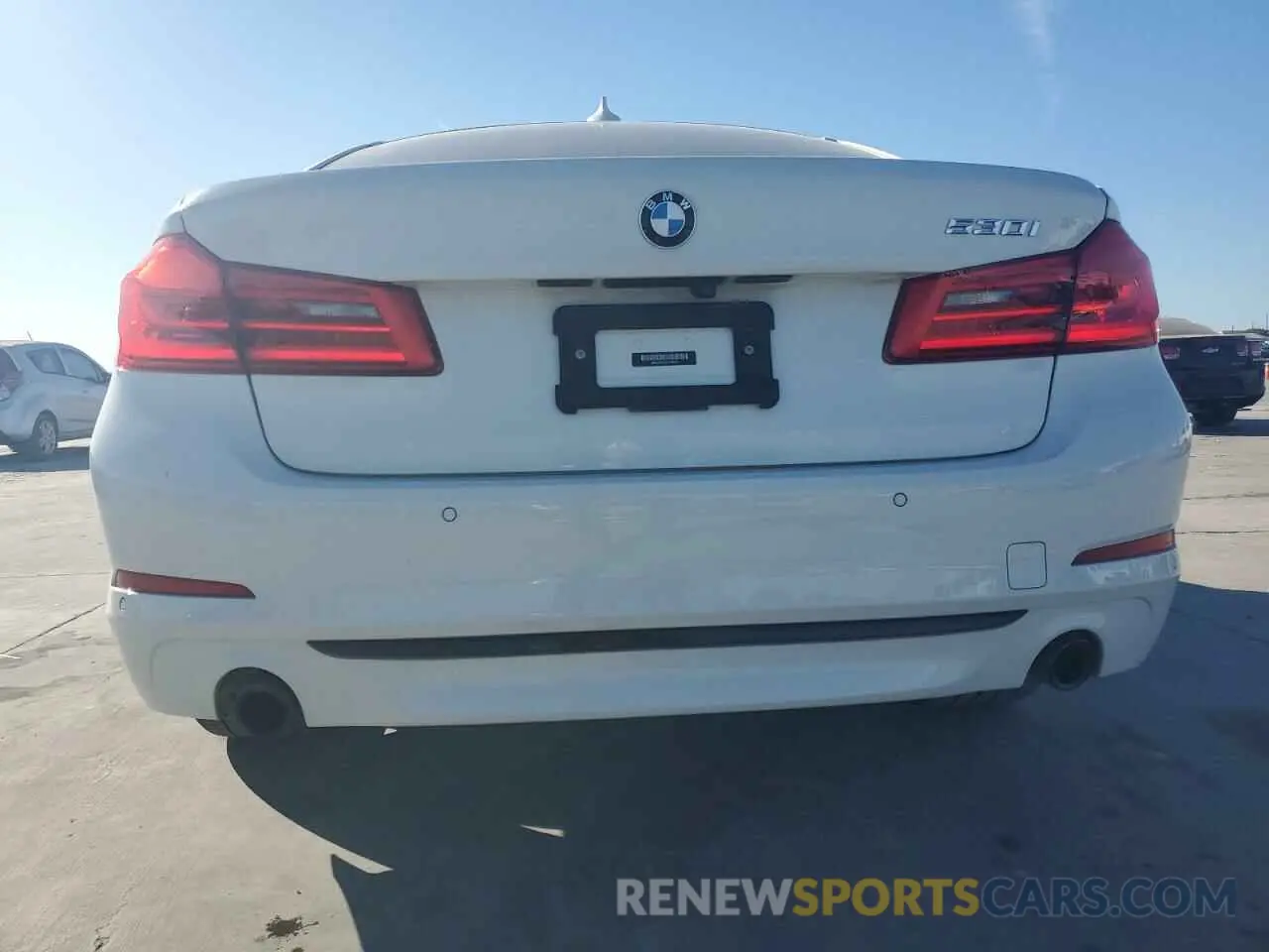 6 Photograph of a damaged car WBAJR3C07LCE46754 BMW 5 SERIES 2020